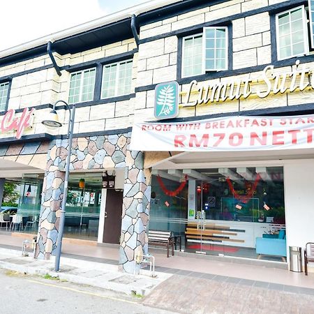 Lumut Suites Exterior foto