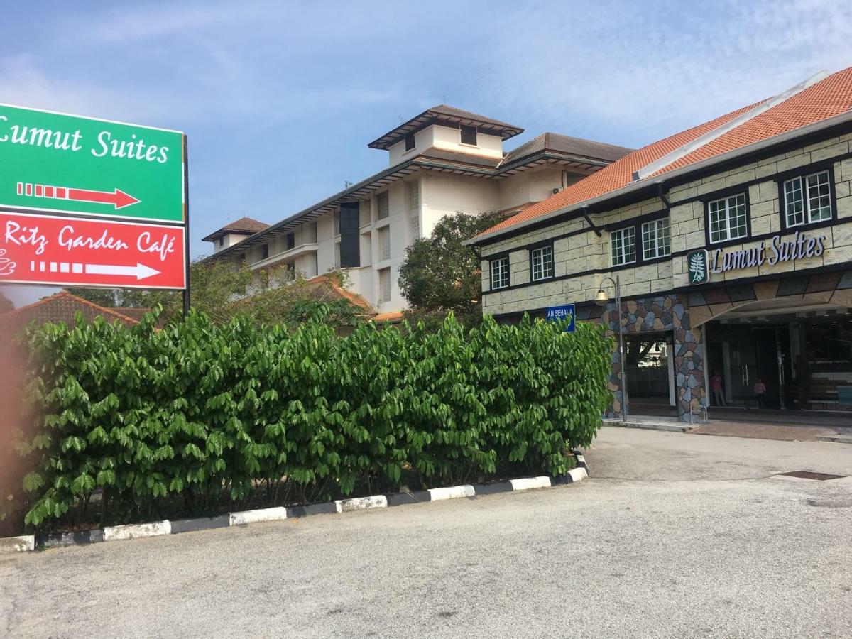 Lumut Suites Exterior foto