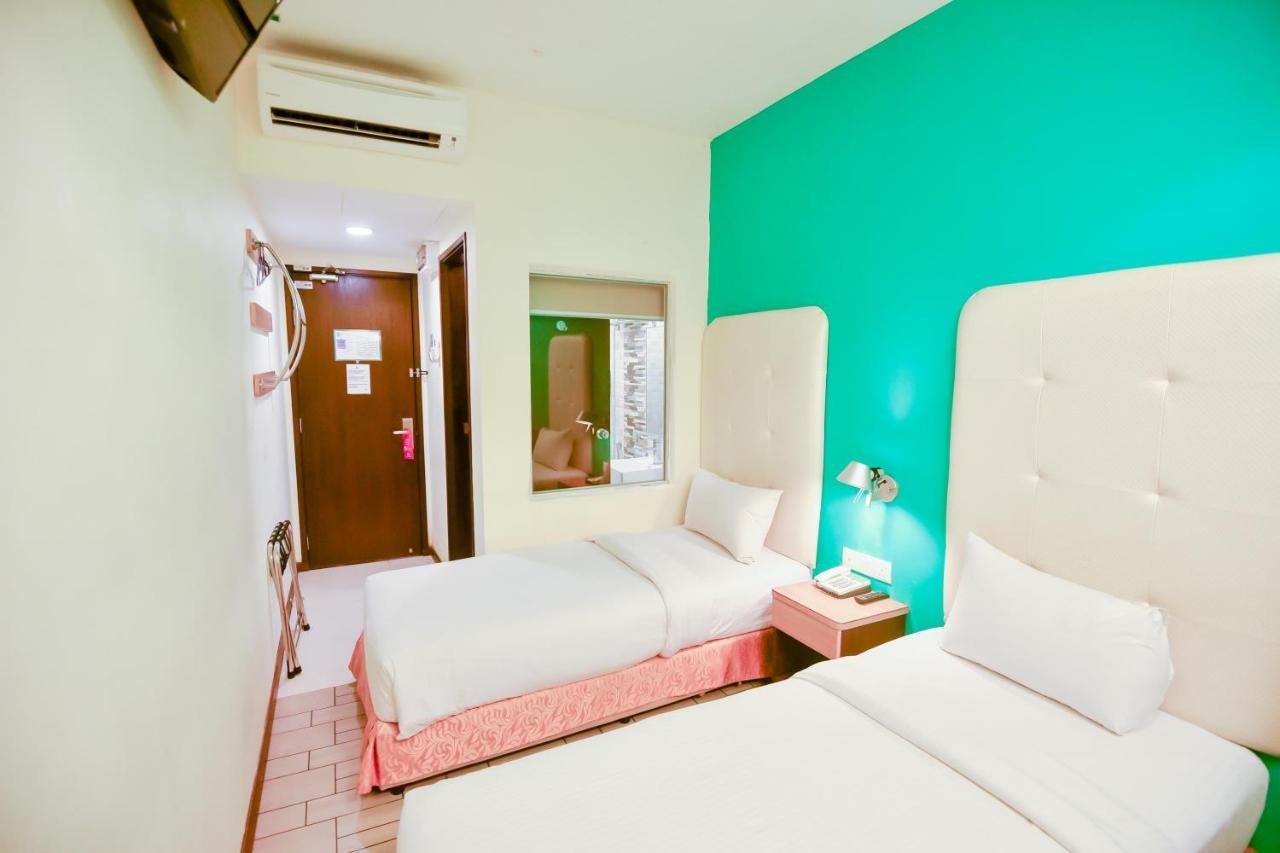 Lumut Suites Exterior foto