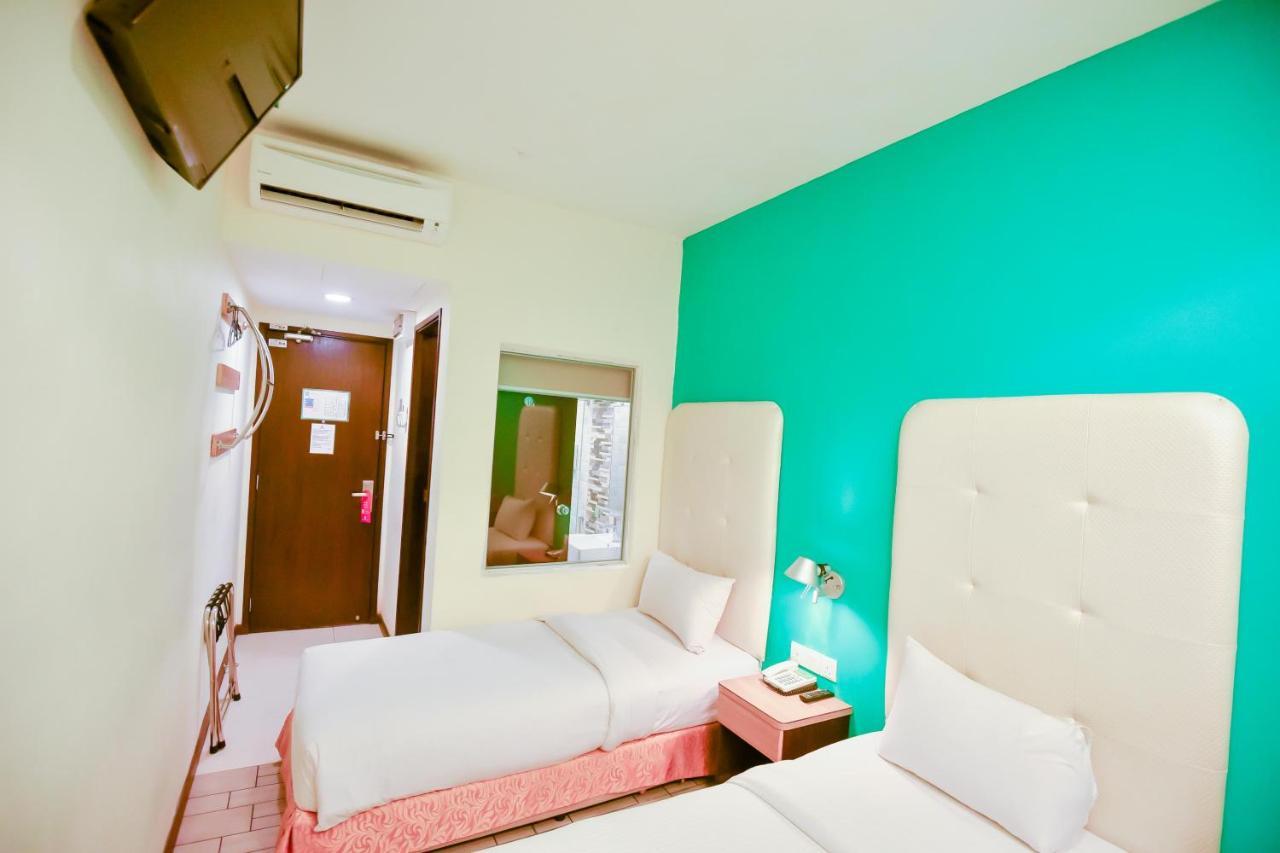 Lumut Suites Exterior foto